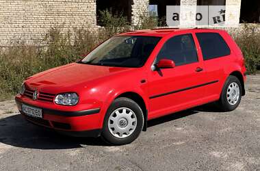 Хэтчбек Volkswagen Golf 1999 в Владимир-Волынском