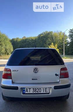 Хэтчбек Volkswagen Golf 2001 в  фото 5 Хэтчбек Volkswagen Golf 2001 в
