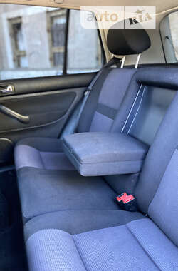 Хэтчбек Volkswagen Golf 2001 в  фото 25 Хэтчбек Volkswagen Golf 2001 в