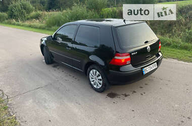 Хэтчбек Volkswagen Golf 2002 в Львове