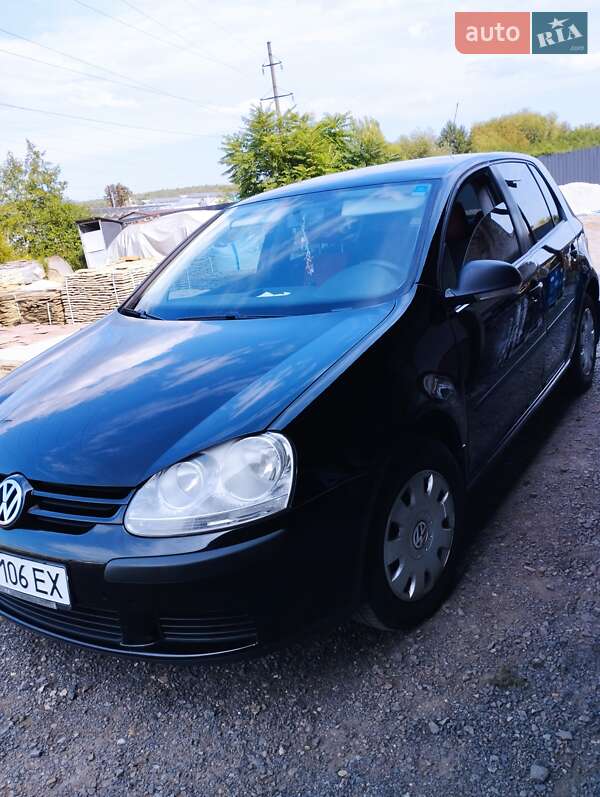 Хетчбек Volkswagen Golf 2008 в Мукачевому