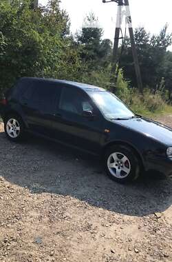 Хэтчбек Volkswagen Golf 1998 в Хырове