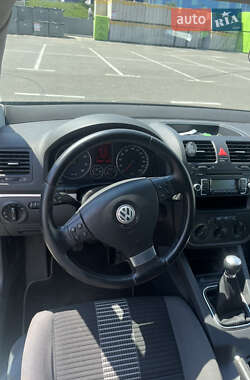 Хэтчбек Volkswagen Golf 2008 в 