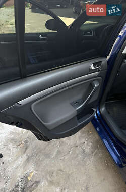 Универсал Volkswagen Golf 2009 в 