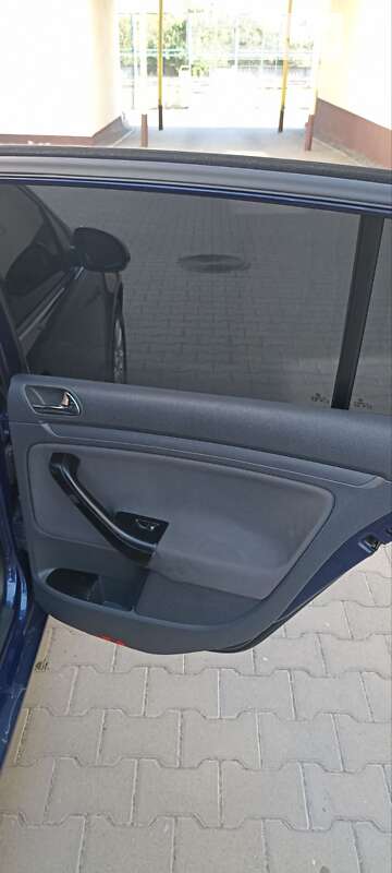 Хэтчбек Volkswagen Golf 2005 в Хмельницком