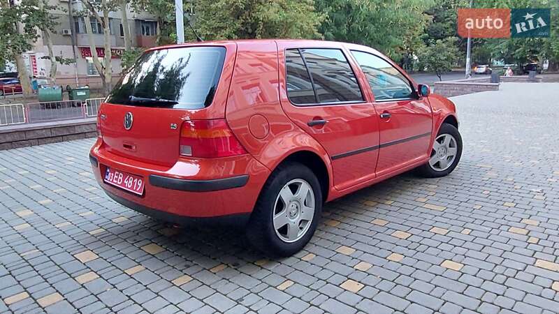 Хетчбек Volkswagen Golf 1999 в Одесі