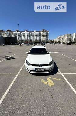 Универсал Volkswagen Golf 2014 в Ивано-Франковске