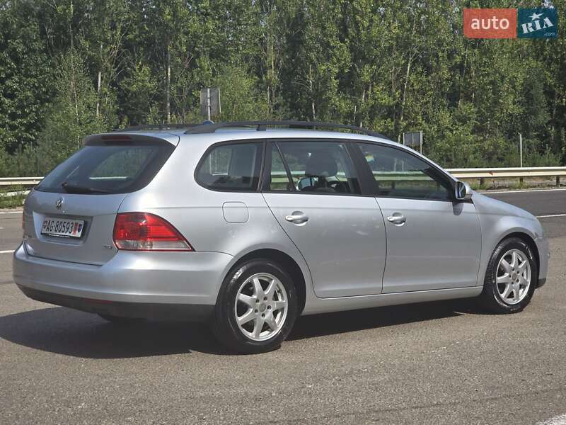 Универсал Volkswagen Golf 2008 в Ковеле