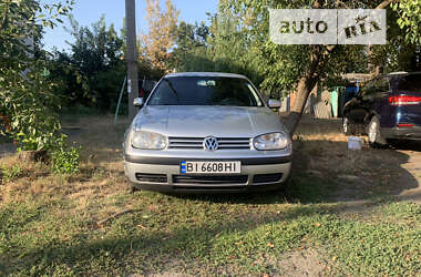 Хэтчбек Volkswagen Golf 2002 в Полтаве