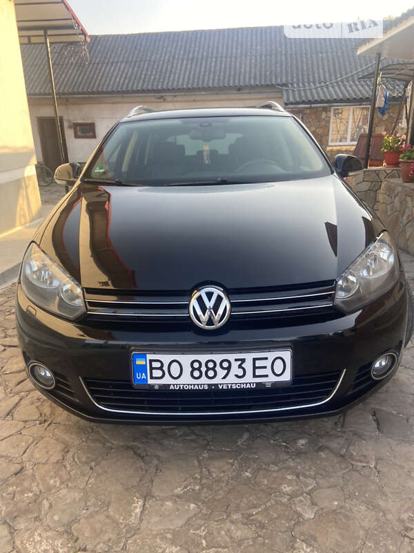 Универсал Volkswagen Golf 2011 в 