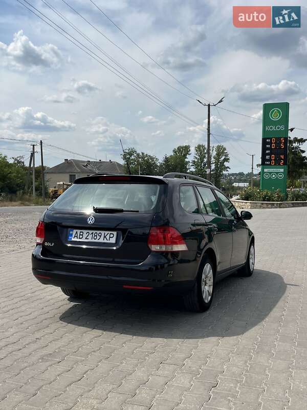 Універсал Volkswagen Golf 2007 в Чернівцях