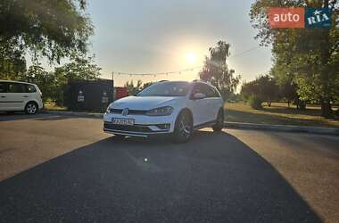 Универсал Volkswagen Golf 2017 в Киеве