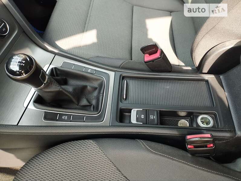 Універсал Volkswagen Golf 2013 в Вінниці