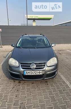 Універсал Volkswagen Golf 2007 в Житомирі