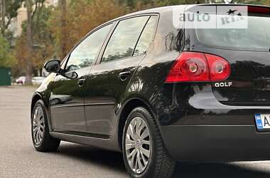 Хетчбек Volkswagen Golf 2008 в Вінниці