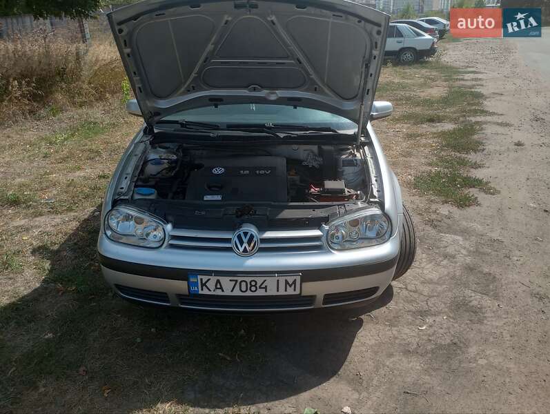 Універсал Volkswagen Golf 2002 в Умані