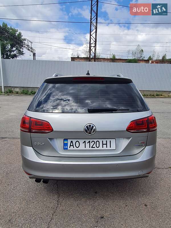Універсал Volkswagen Golf 2014 в Сваляві