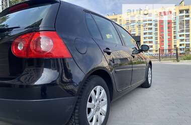 Хетчбек Volkswagen Golf 2005 в Вінниці