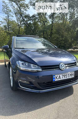 Хетчбек Volkswagen Golf 2014 в Києві