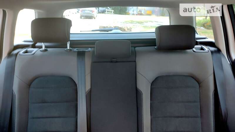 Універсал Volkswagen Golf 2017 в Чернігові