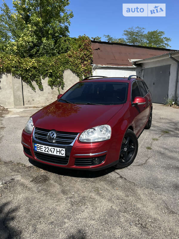 Универсал Volkswagen Golf 2008 в Николаеве