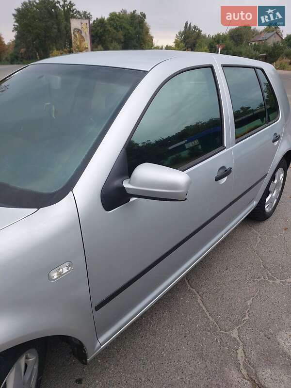 Хэтчбек Volkswagen Golf 2003 в Звенигородке фото 13 Хэтчбек Volkswagen Golf 2003 в Звенигородке