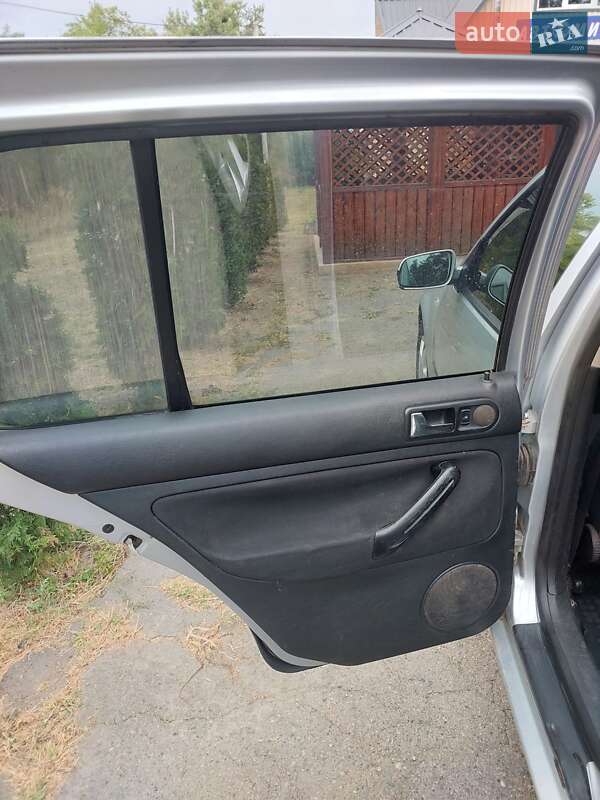 Хэтчбек Volkswagen Golf 2003 в Звенигородке фото 38 Хэтчбек Volkswagen Golf 2003 в Звенигородке