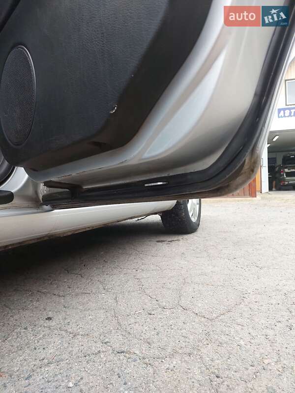 Хэтчбек Volkswagen Golf 2003 в Звенигородке фото 47 Хэтчбек Volkswagen Golf 2003 в Звенигородке