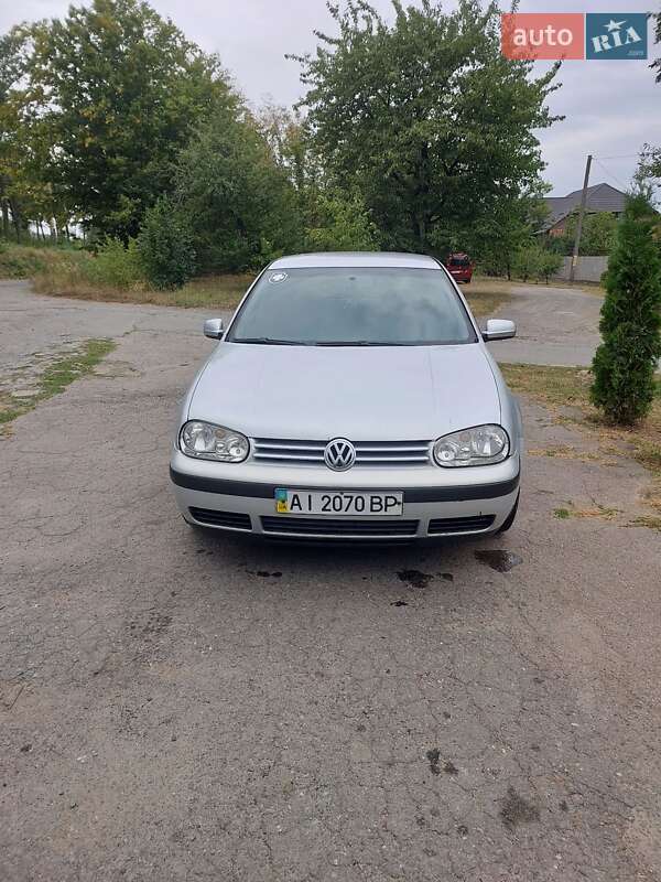 Хэтчбек Volkswagen Golf 2003 в Звенигородке фото 83 Хэтчбек Volkswagen Golf 2003 в Звенигородке