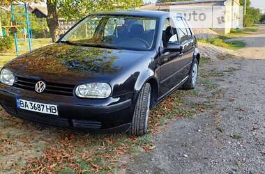 Хетчбек Volkswagen Golf 1999 в Помічній