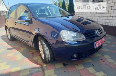 Хэтчбек Volkswagen Golf 2004 в Владимирце