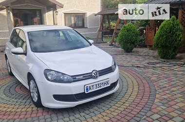 Хэтчбек Volkswagen Golf 2010 в Ивано-Франковске