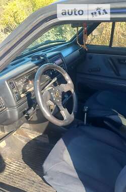Хэтчбек Volkswagen Golf 1991 в 
