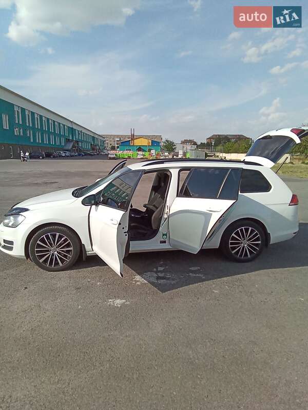 Універсал Volkswagen Golf 2016 в Тульчині
