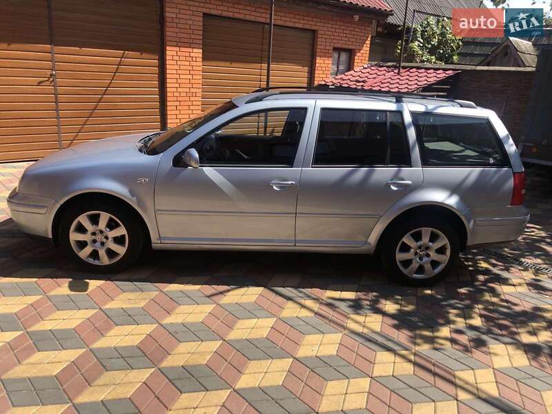 Універсал Volkswagen Golf 2004 в Мукачевому