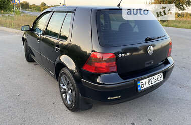 Хетчбек Volkswagen Golf 2000 в Заводське