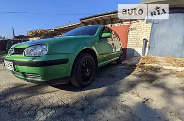 Хетчбек Volkswagen Golf 2000 в Кривому Розі