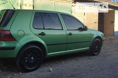 Хетчбек Volkswagen Golf 2000 в Кривому Розі