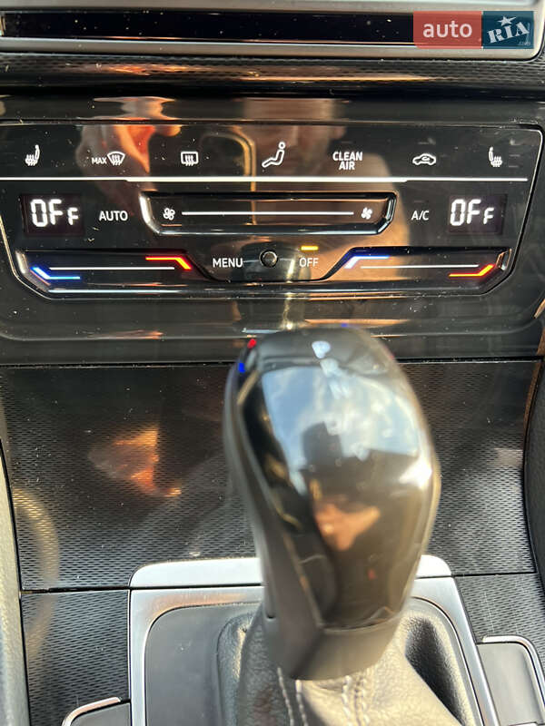 Універсал Volkswagen Golf 2015 в Львові