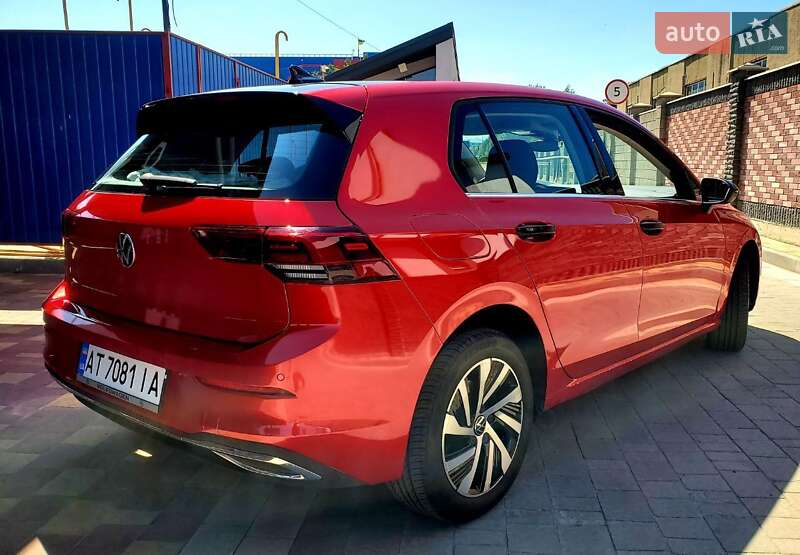 Хетчбек Volkswagen Golf 2022 в Івано-Франківську
