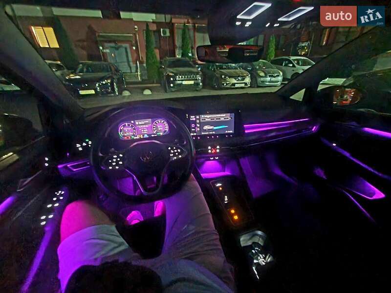 Хетчбек Volkswagen Golf 2022 в Івано-Франківську