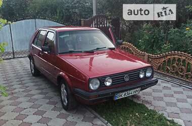 Хетчбек Volkswagen Golf 1987 в Острозі