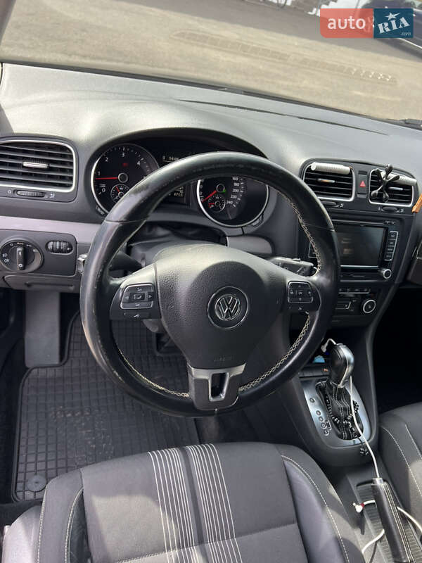 Универсал Volkswagen Golf 2013 в Мукачево