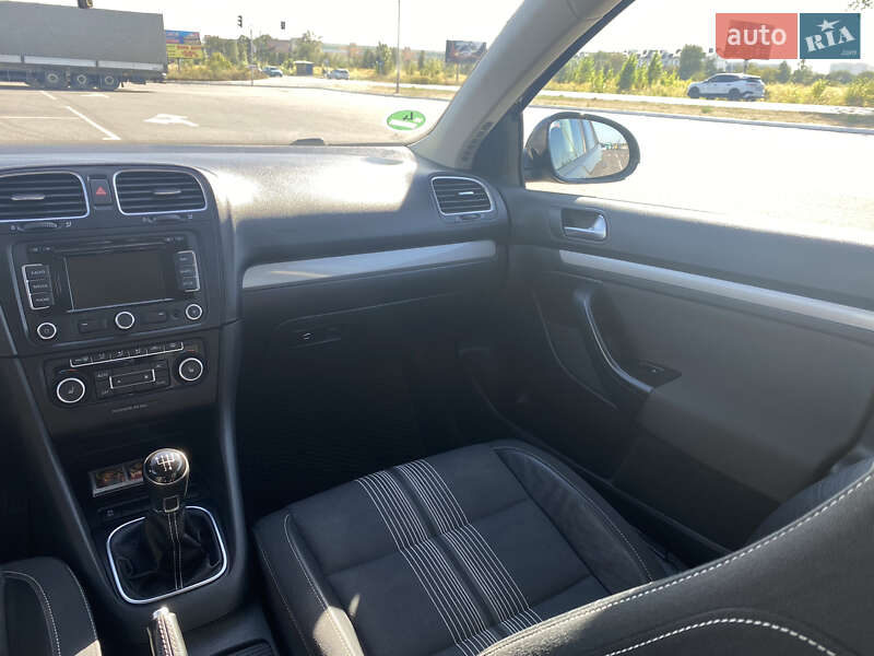 Універсал Volkswagen Golf 2012 в Луцьку