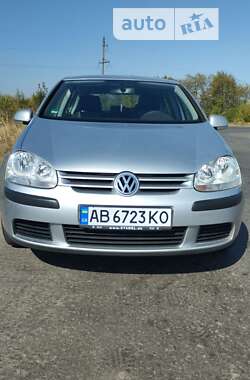 Хэтчбек Volkswagen Golf 2005 в Виннице