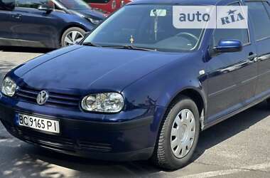 Хэтчбек Volkswagen Golf 2002 в Львове