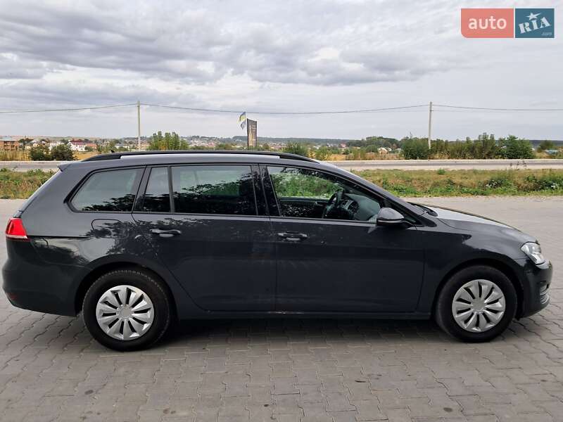 Універсал Volkswagen Golf 2016 в Тернополі