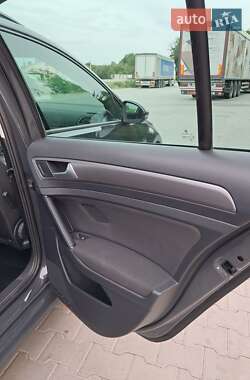 Универсал Volkswagen Golf 2016 в 