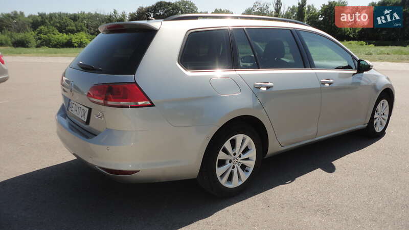 Универсал Volkswagen Golf 2015 в Днепре