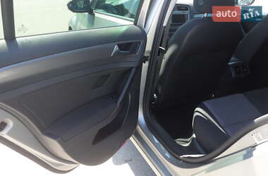 Универсал Volkswagen Golf 2015 в 